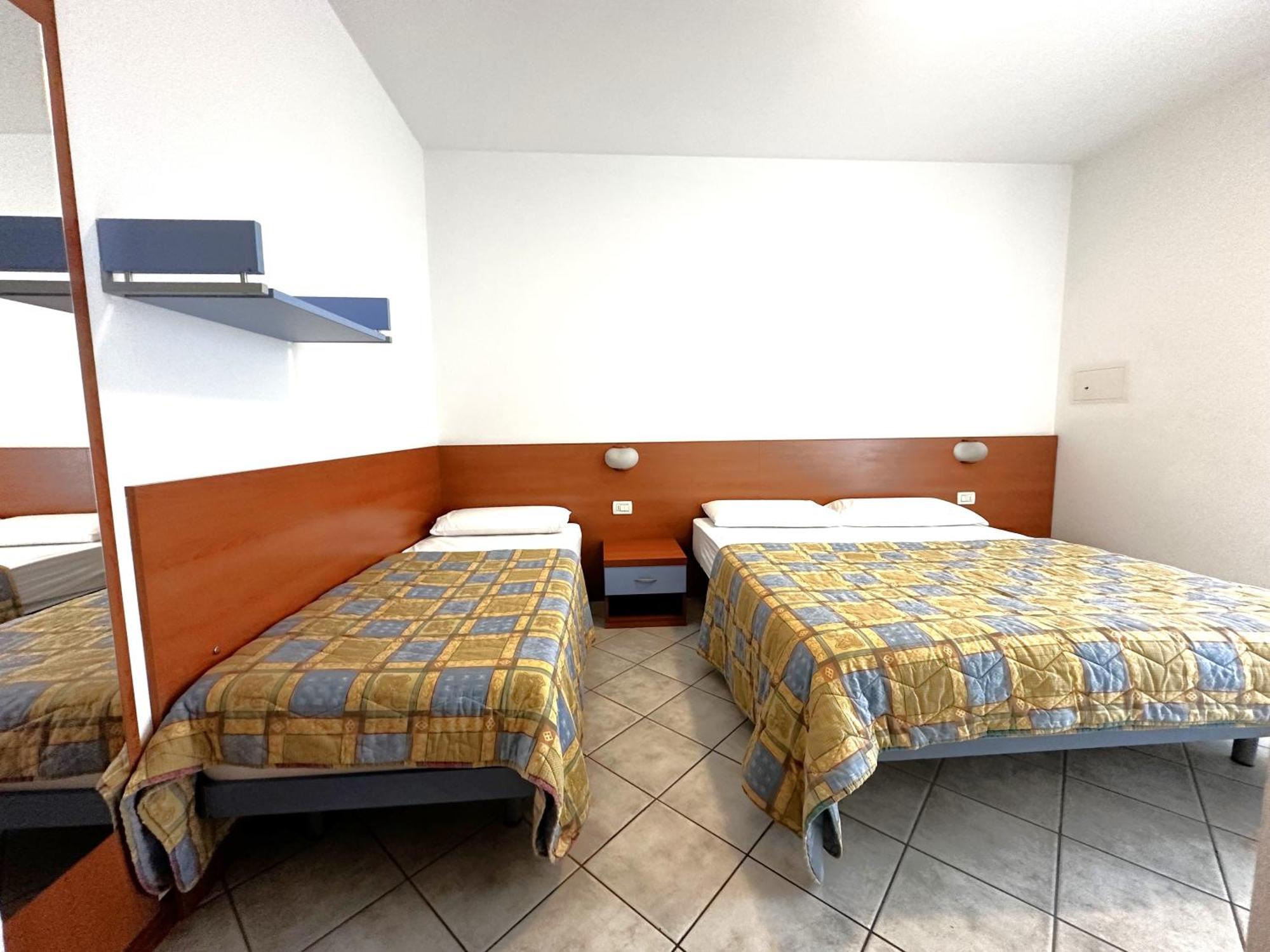 Residence Eurostar Bibione Bilik gambar